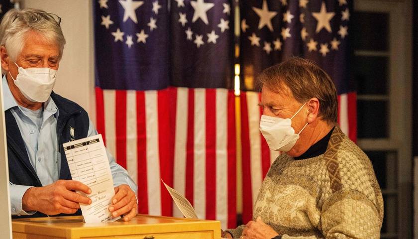 美国国民警卫队时刻待命防暴力事件