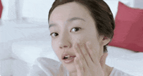 王子|别对着起皮的脸发愁了，王子文的秋冬护肤秘诀来了！