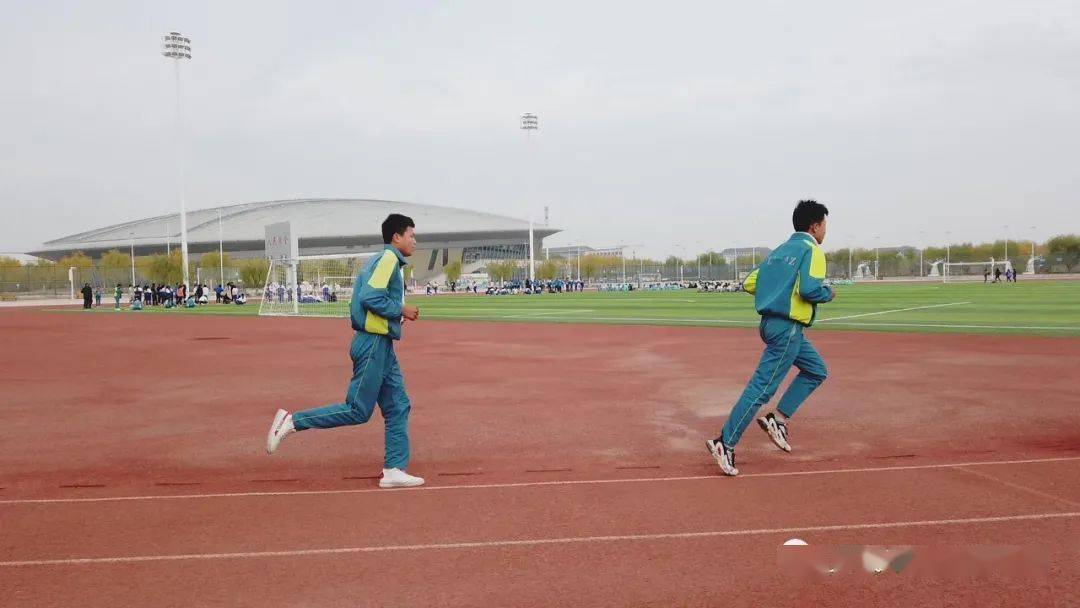 【特别关注】灵武市百名中学生进行体育锻炼