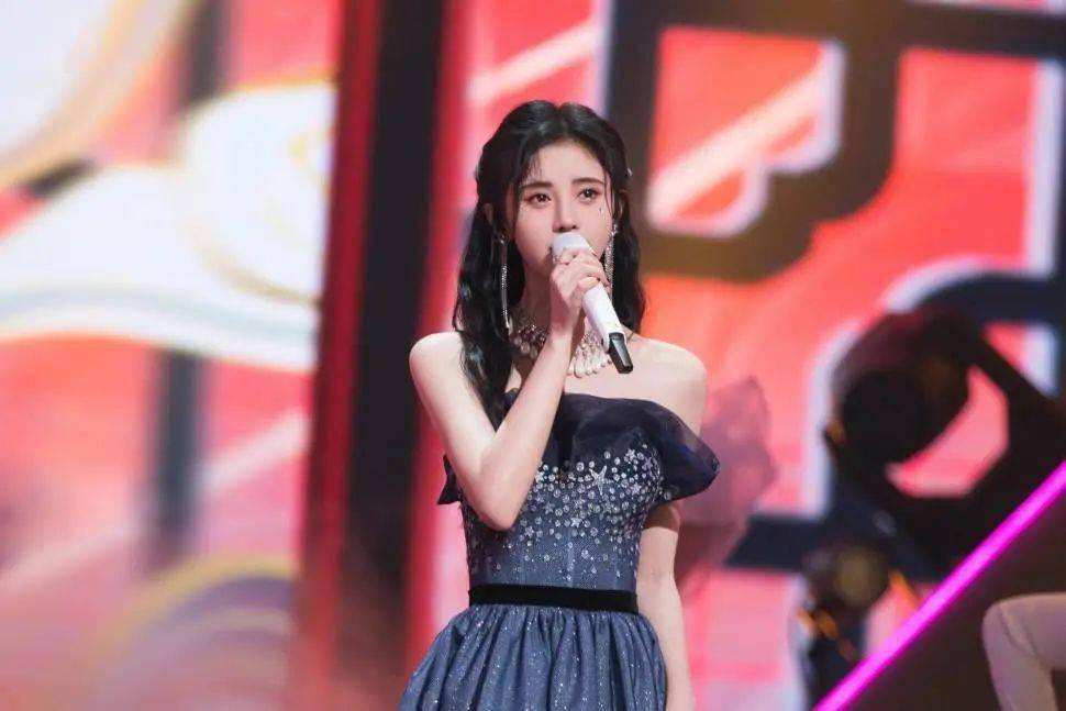 嘴唇|不用等出书，鞠婧祎的变美秘籍我搞到了！