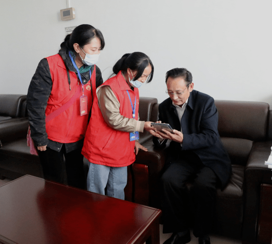 县委书记参加人口普查_人口普查(3)