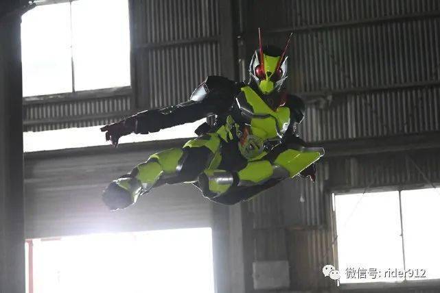 假面骑士01剧场版部分宣传图透觉悟蝗虫再起02疑似成炮灰
