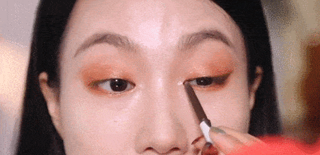 身材|辛芷蕾胖到不敢认？继发型扑街后 她的身材也崩了？