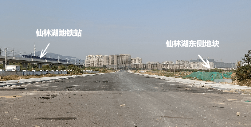 地块一在广志路与纬地路之间,与4号线仙林湖地铁站一路之隔,为商住,商