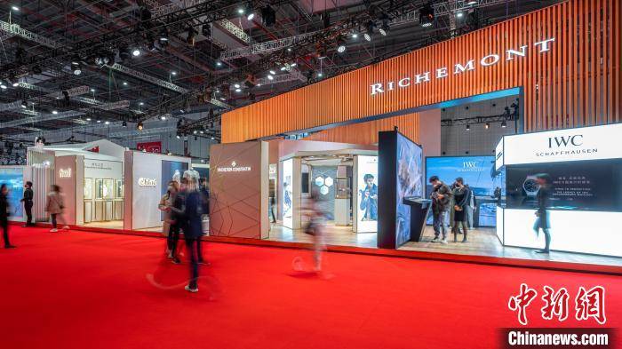 优衣库|“新朋”首谈进博会：“用脚”为中国经济投下“信任票”