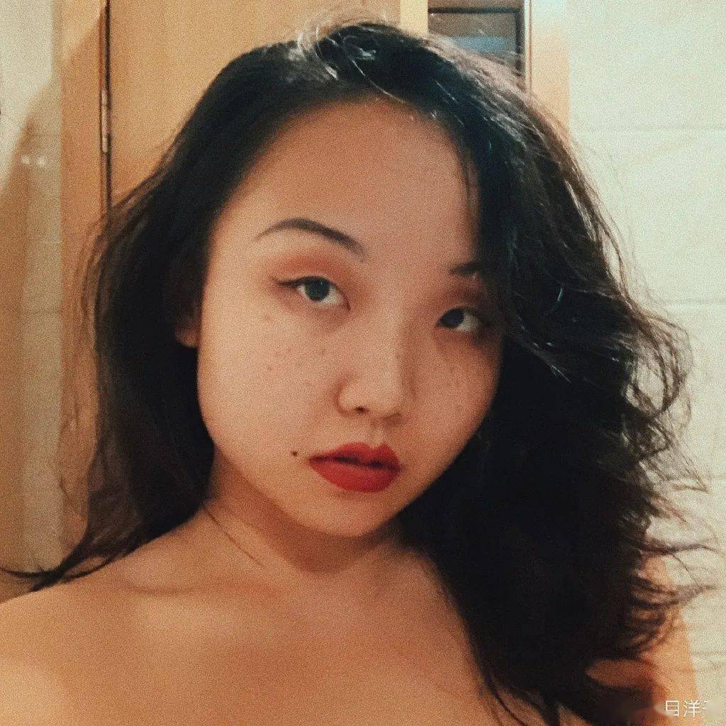 单眼皮|网红出身、被嘲又丑又胖 这次她却凭实力完美逆袭！