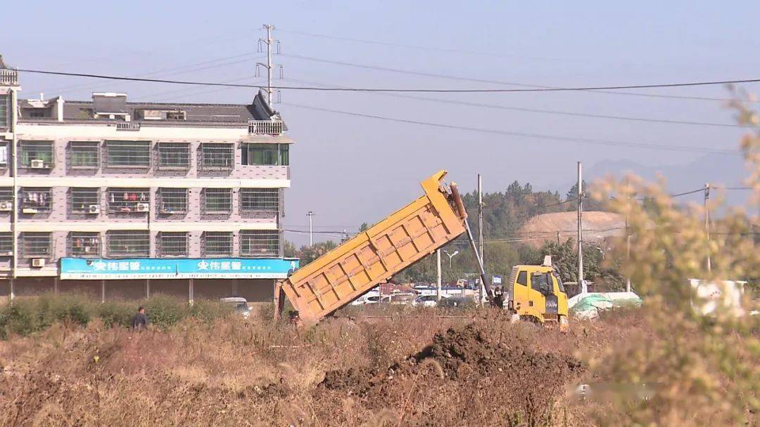 义乌这个村1300多间旧改房屋启动建设!