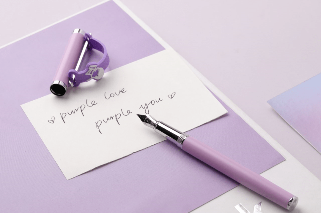 阿喜|喜茶做了支钢笔，晨光文具都服气！