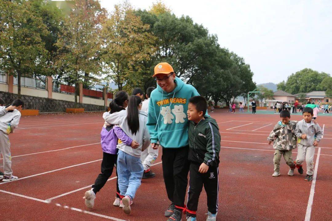 用爱心点亮梦想农学院志愿者赴高虹小学支教活动开班仪式顺利举行