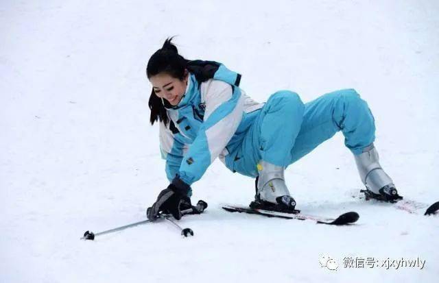 雷竞技RAYBET送给乌鲁木齐滑雪初学者一份速成技巧(图4)