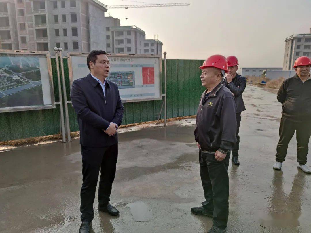 新乡市委常委,常务副市长李跃勇到原阳县就迁建安置区各项工作进行