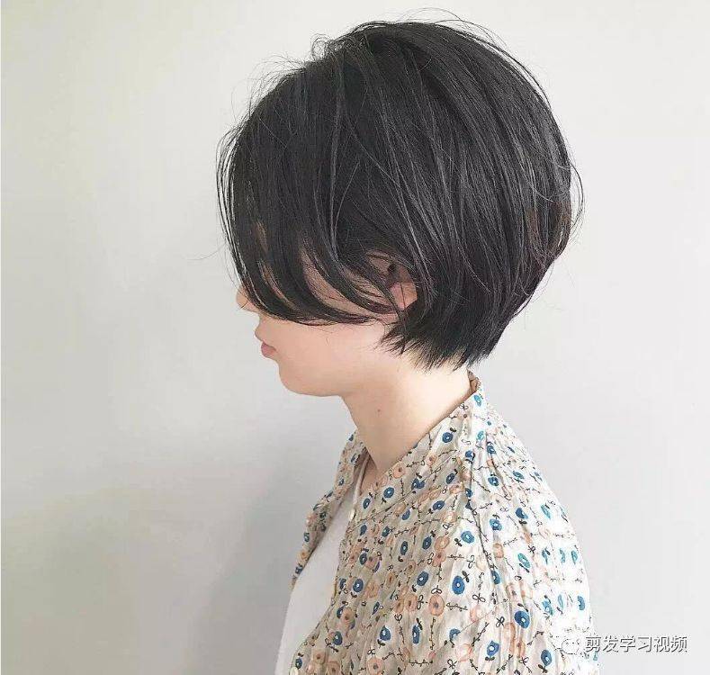
短发不等式 大盛行！|熊猫体育公司(图33)