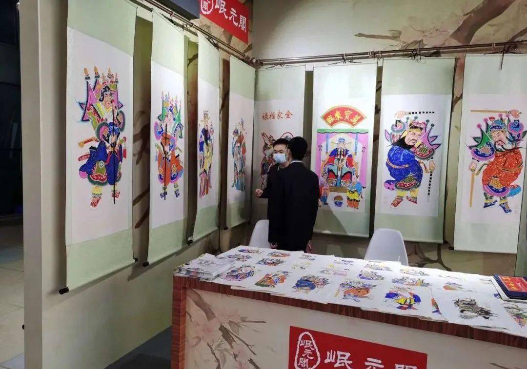 推广和销售 为绵竹年画找到发展新路 在绵竹年画岷元阁展示厅里,100余