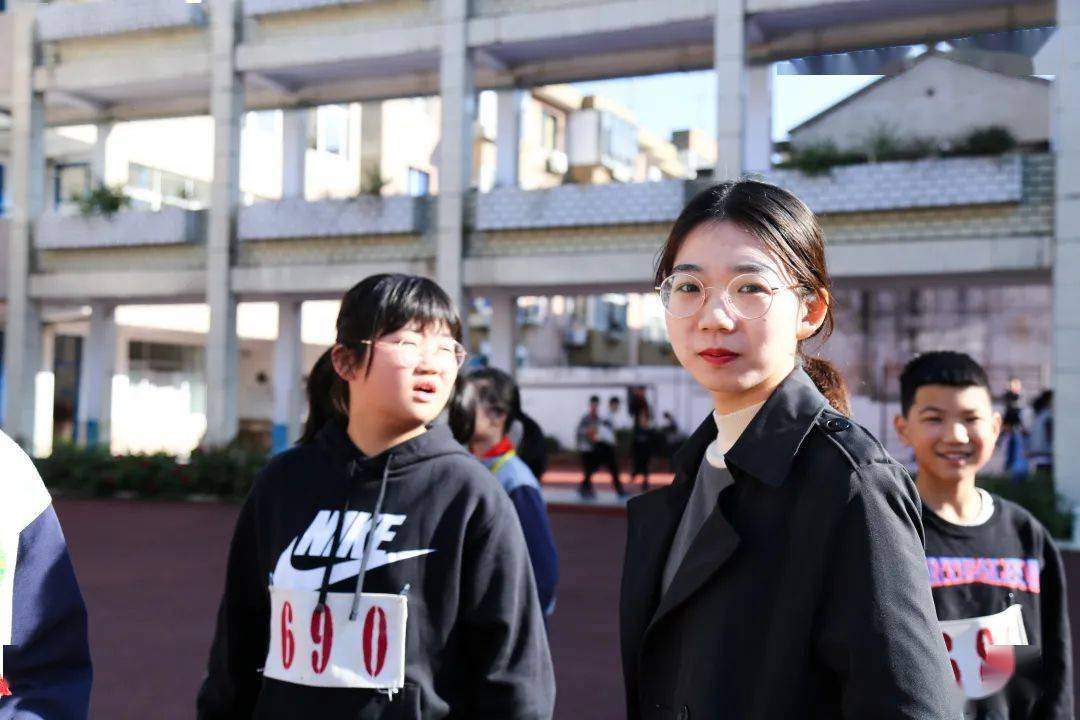 更快更高更强三门县海游街道中心小学举行第十八届田径运动会