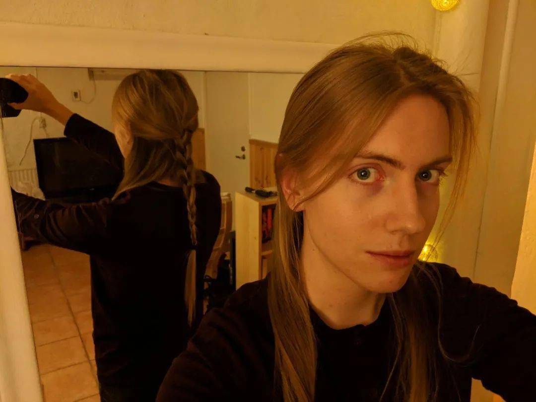 长发|一群喜欢留长发的男生各种po自拍，有些居然性感又妩媚啊！