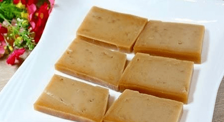你可知道,像厚砖一样的客家甜粄,真的可以嚼出生活的香甜味!