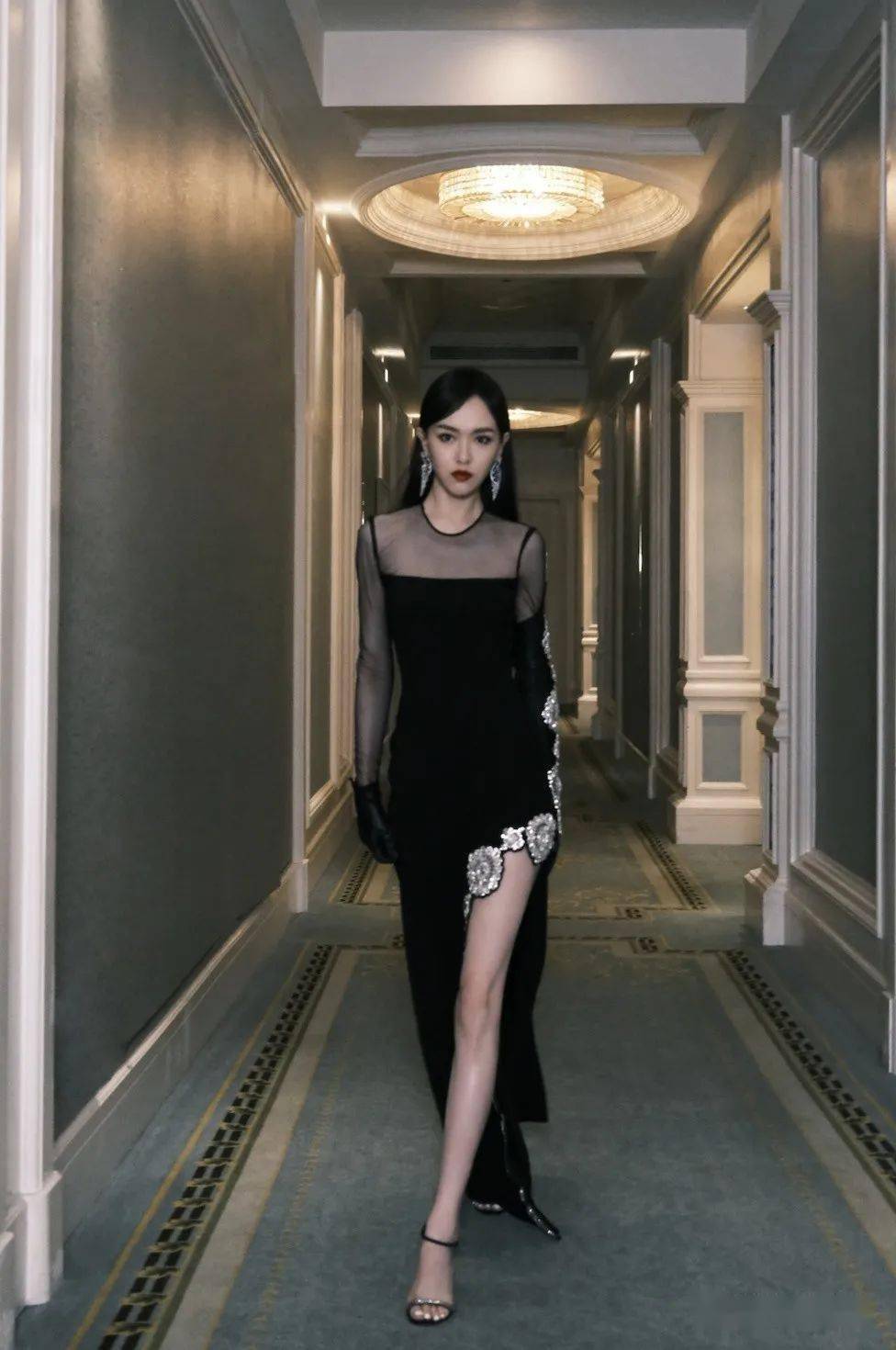 珠宝|女明星复出只拼业务能力？珠宝造型才是新“战场”！