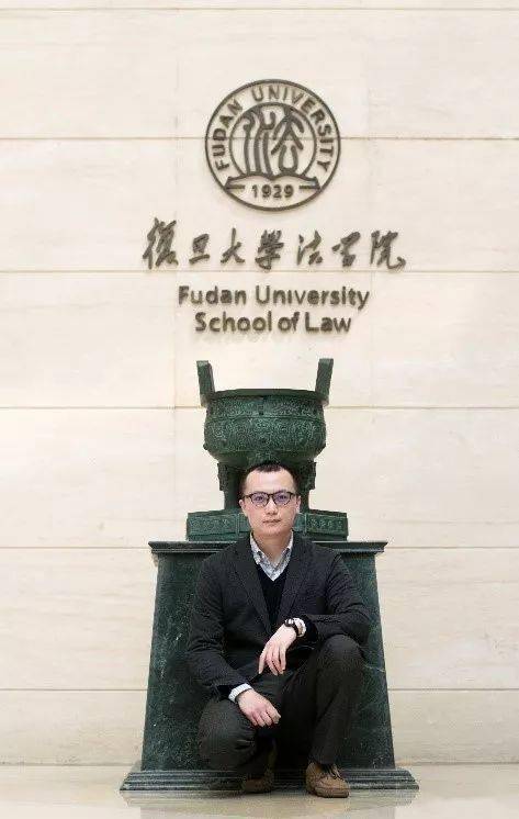 本篇译述 崔伟,复旦大学法学院法律硕士,师从高凌云教授