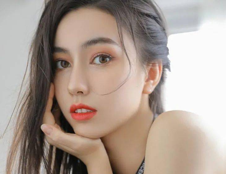 姐妹|为什么女生都喜欢涂口红？