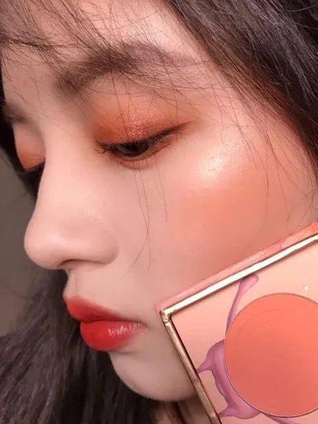 蒙淇淇|20块钱就能买到的绝美腮红？我不信！