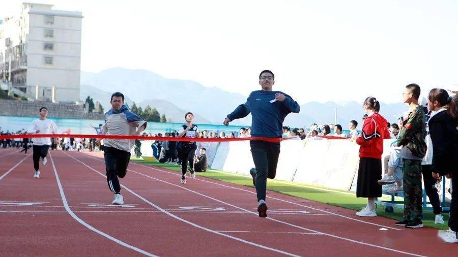 巴东一中第14届体育节图片集锦