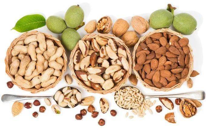 孩子|智商倒退成1岁，那些喂养孩子导致的悲剧……?心痛！3岁宝宝被如此哄逗后