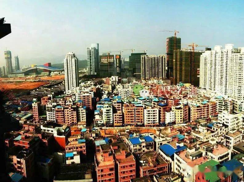 朗城铺村人口_东汇城超市人口图片(3)