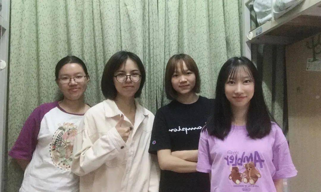 至善园三号512宿舍合照(来源:心理学系)