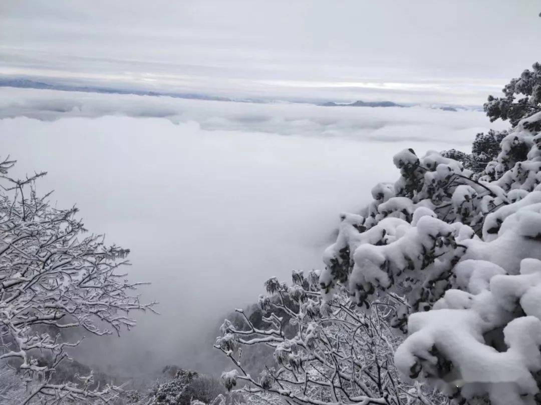 南宫山下雪啦冬天的第一场雪你想与谁共赏