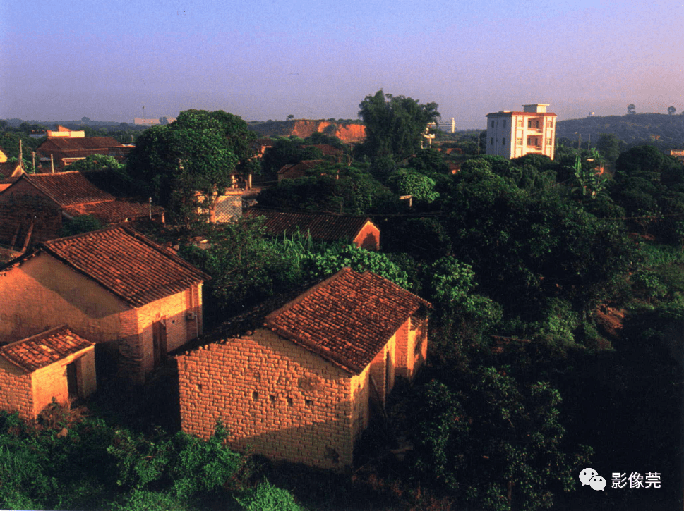 【泛亚电竞官网】
寻人!2001年到场过这个开镜仪式的影友荟萃啦(图9) 【泛亚电竞官网】
寻人!2001年到场过这个开镜仪式的影友荟萃啦(图9)