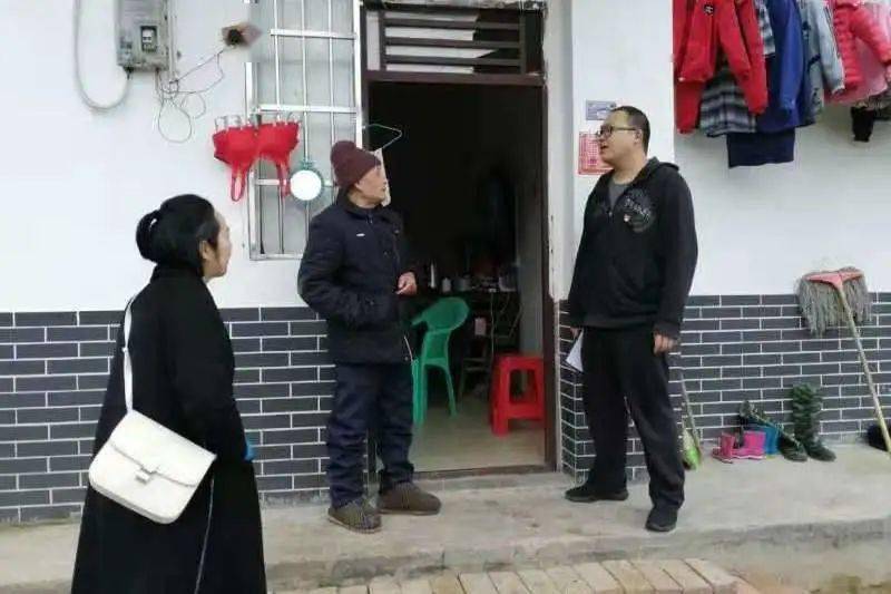 【通川"三星"干部素描】"服务之星"王江龙:用"辛苦指数"换群众的"幸福