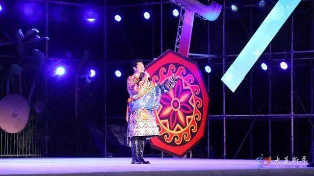洛桑顿珠:这次我们非常荣幸"中华民族一家亲"带着国家民委的嘱托,带着