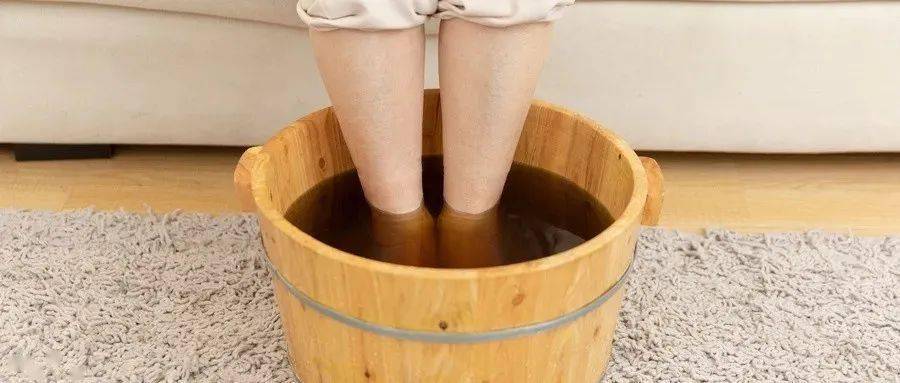 艾灸 泡脚,促进血液循环,养护关节.让它们"延迟退休",请收好
