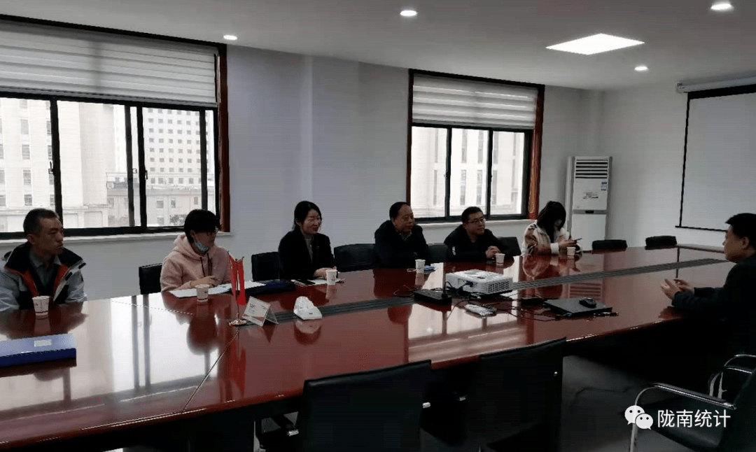 武都区人GDP_陇南市武都区宾馆美女(2)