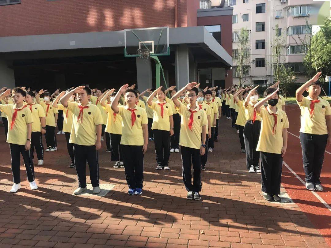 掌握学习方法,提高学习效率 ——记上海市罗阳中学七年级第三次年级