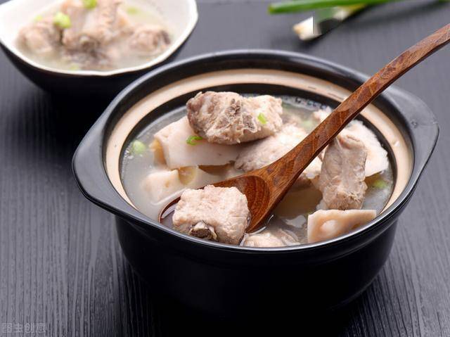 排骨汤怎么炖最有营养价值 2bed708d140d4faa89c1ceb4e3653dc1.jpeg