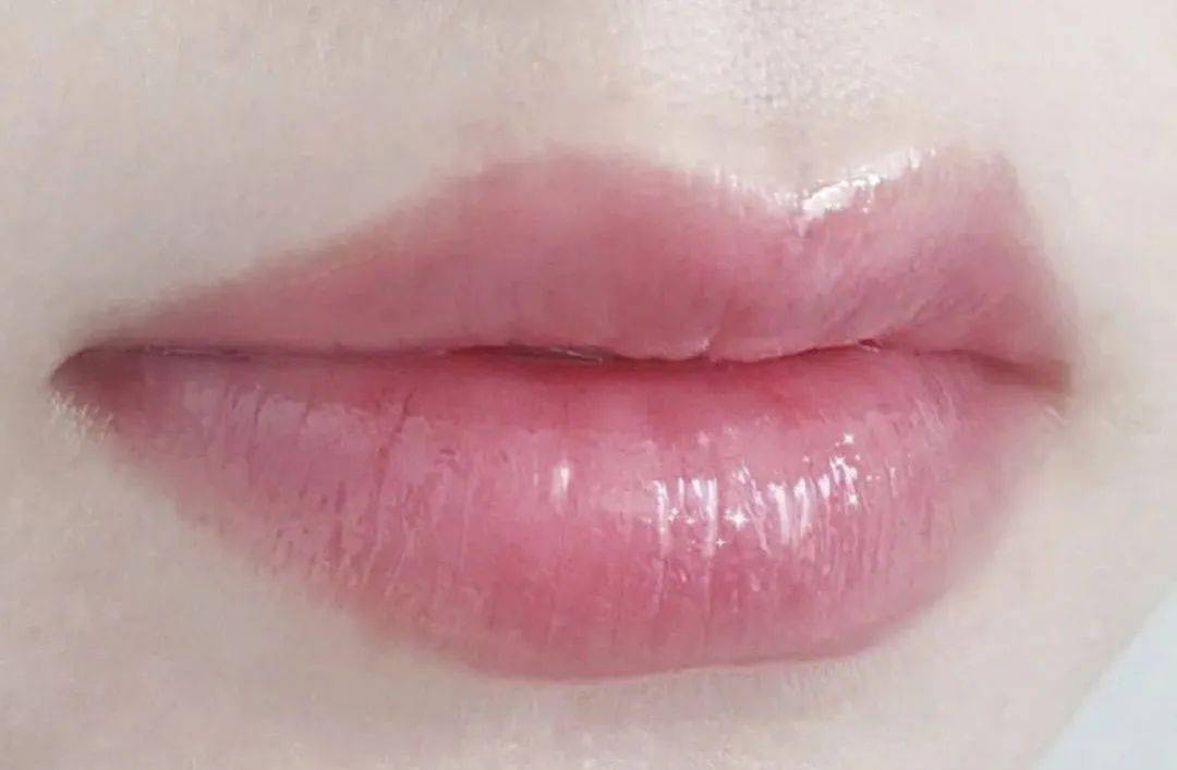 嘴巴有点干是怎么了 cd4db0066c64417296653a5ea015fe43.jpeg