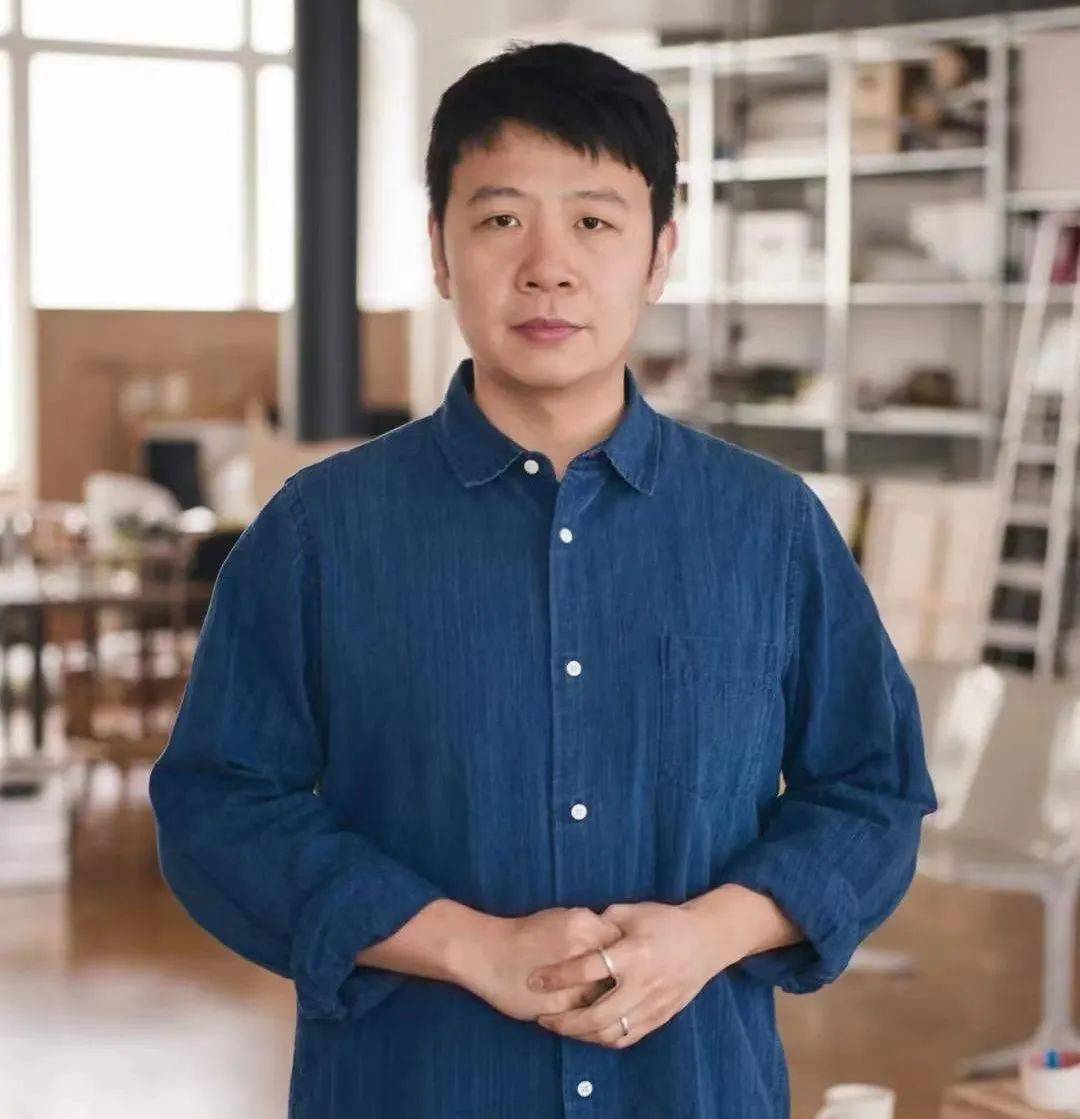 黄什么吕成语_黄裙子搭配什么上衣图(3)
