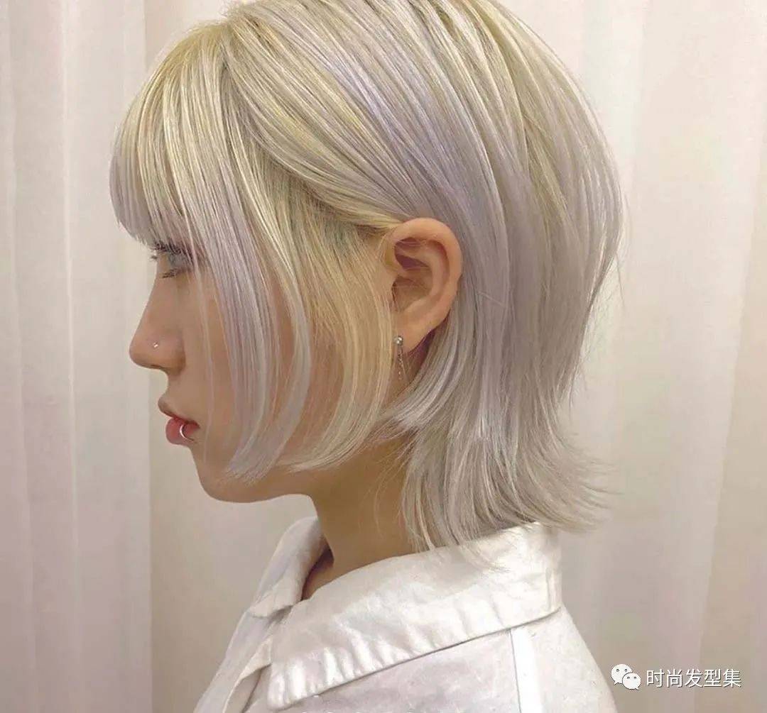 层次感的发型越来越受到妹子们的欢迎吗,  小个子妹子们必备的一款