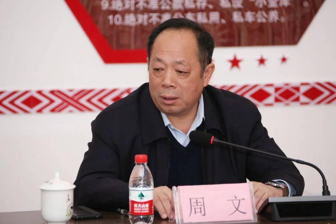 河池市副市长陆景宇对项目开工建设以来克服地质条件复杂,施工难度大