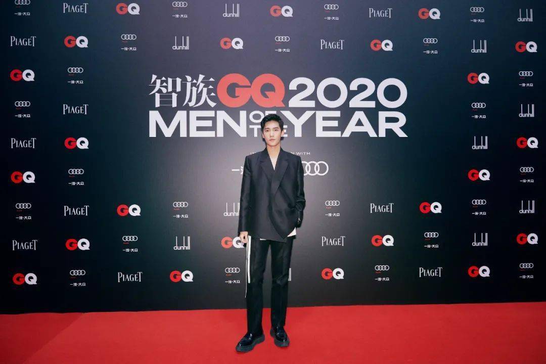 杨洋出席2020gq盛典,有排面!