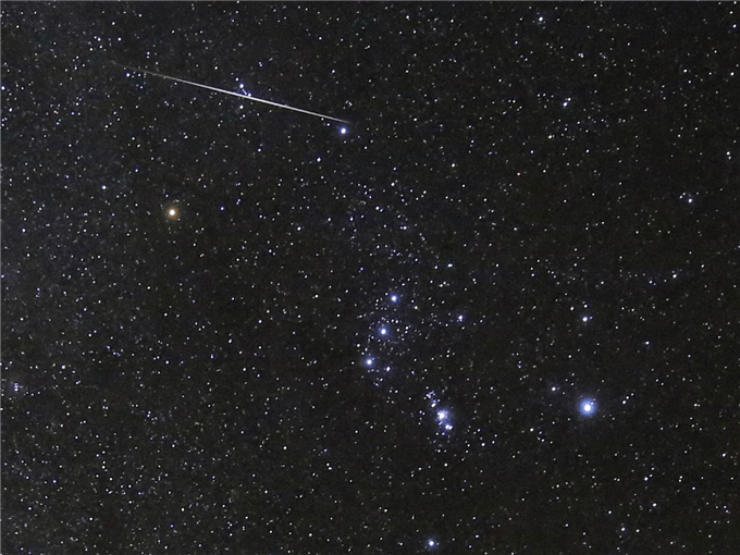 寇文|13日晚到14日晨，全年最大一场双子座流星雨将驾到