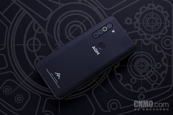 “坚若磐石”AGM X5评测：第一款5G户外手机表现如
