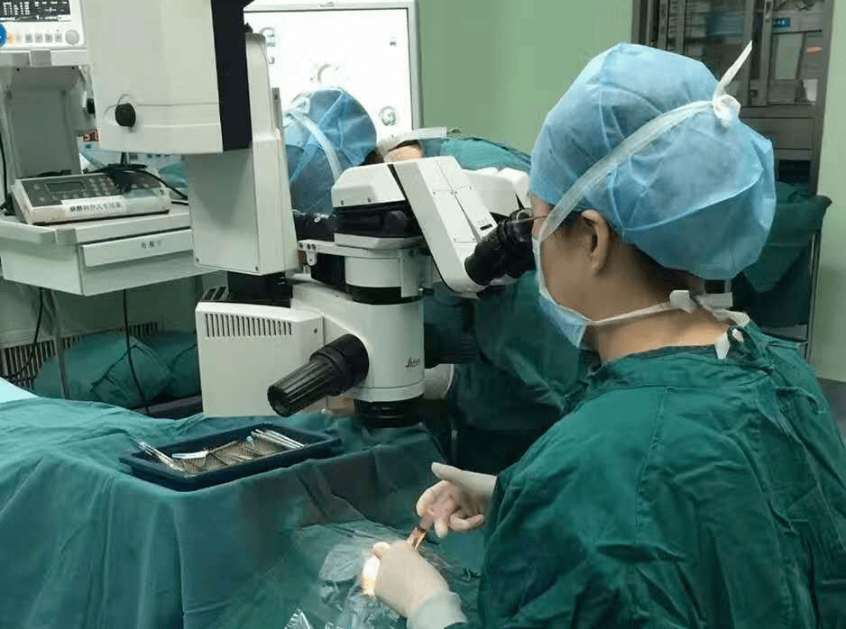 神经外科医生排名_神经外科女医生图片(3)