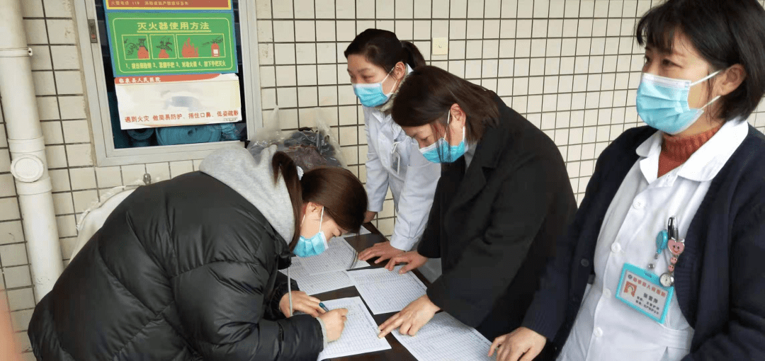 县医院护士工资 df1215fa4797432bb09ac2afd32670b1.png