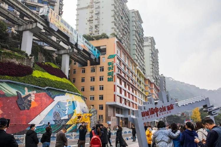 寻踪李子坝！来一次全新的山城穿越之旅