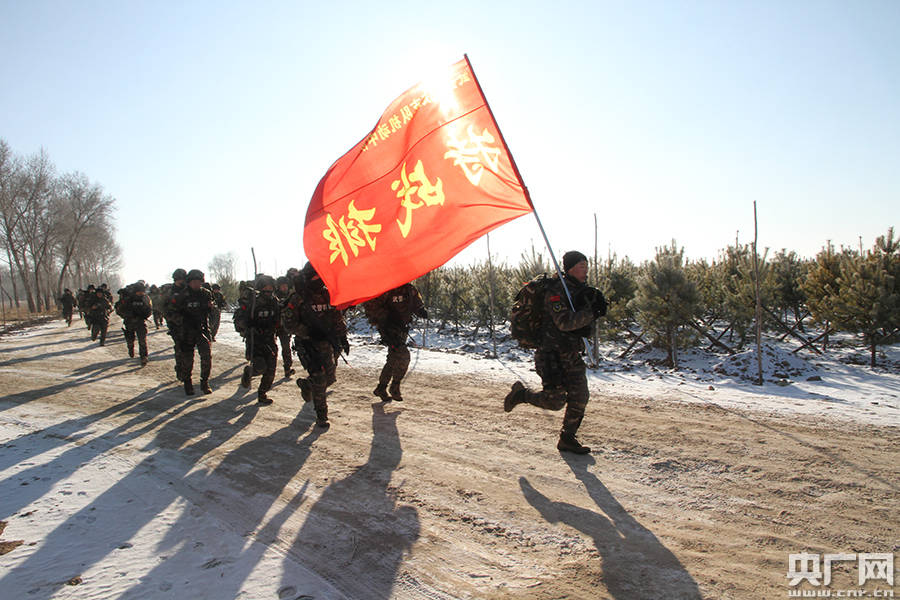 武警黑龙江总队大庆支队供图)央广网哈尔滨12月14日消息(记者冯志远