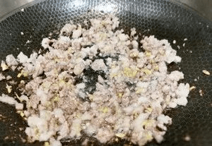 杂面条商业版做法 42431a4eedc94ae09661050ce0e24390.png