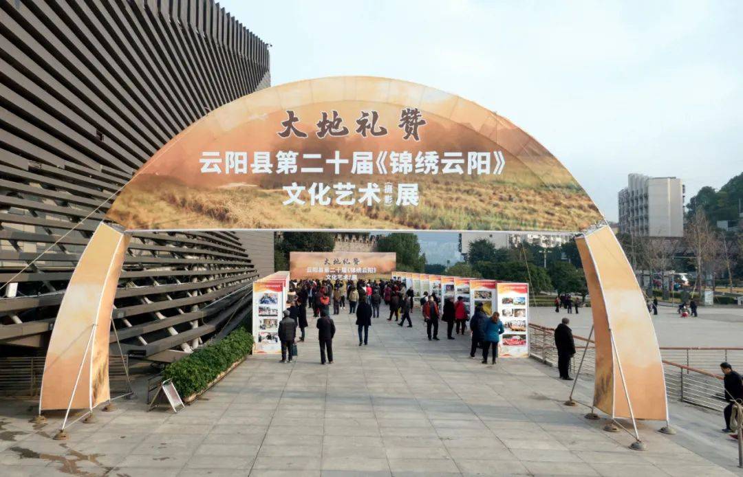 人口质量观_人口普查事后质量抽查(3)