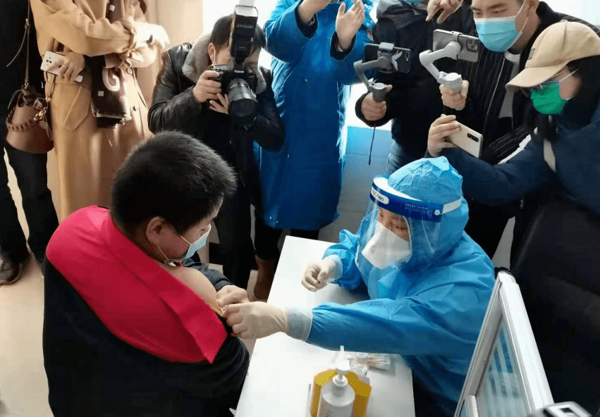 河南首支新冠肺炎疫苗今日在郑州接种!